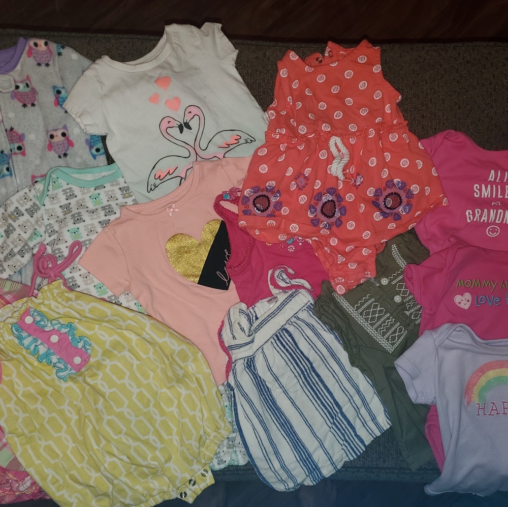 Bundle of 13 Baby Girl clothes size 6M